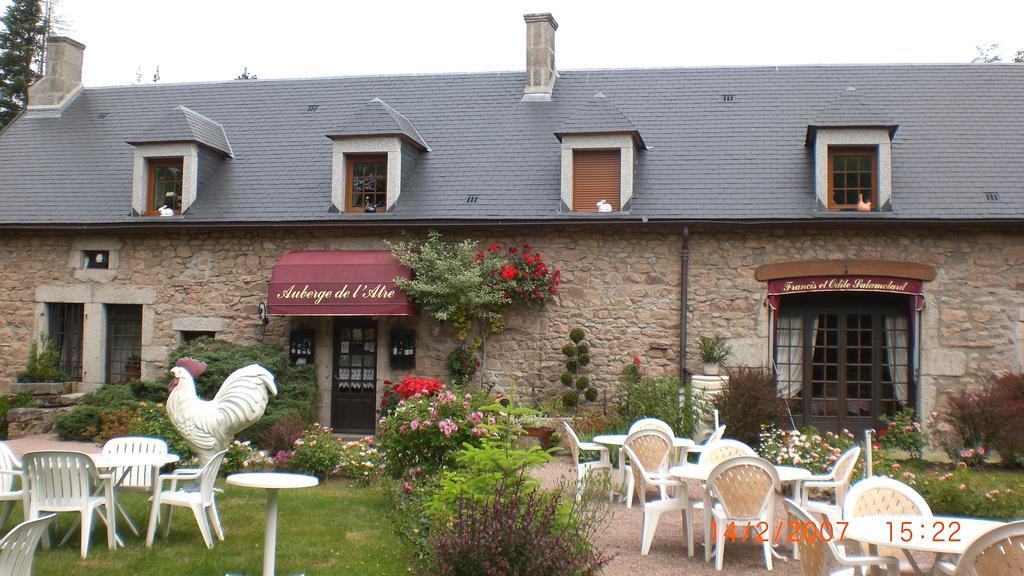 Auberge De L'Atre Quarre-les-Tombes Exterior photo
